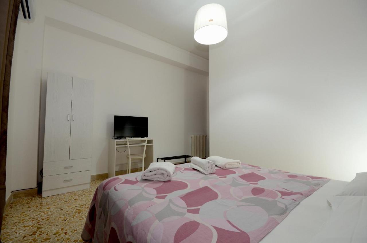 La Casa Del Moro - Al Politeama Panzió Palermo Kültér fotó