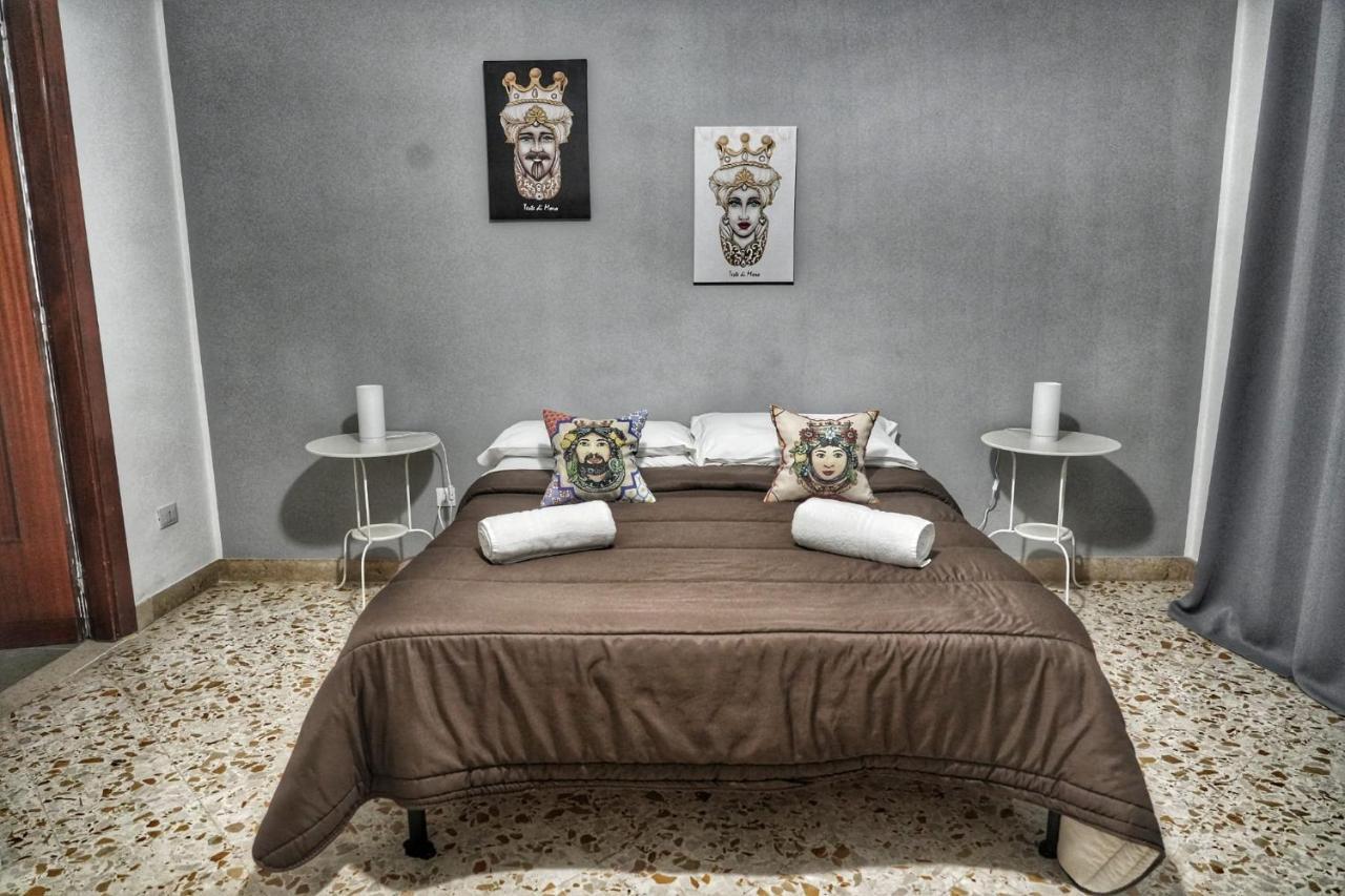 La Casa Del Moro - Al Politeama Panzió Palermo Kültér fotó