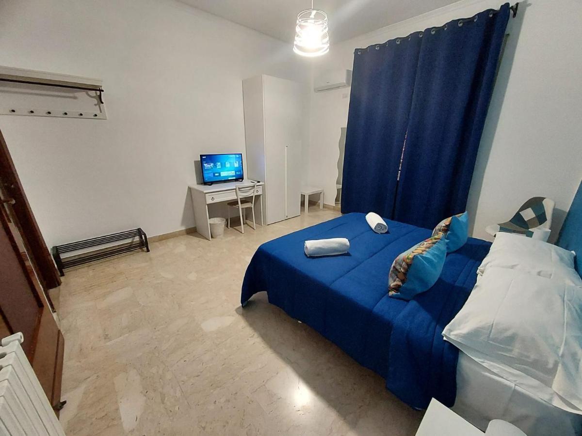 La Casa Del Moro - Al Politeama Panzió Palermo Kültér fotó